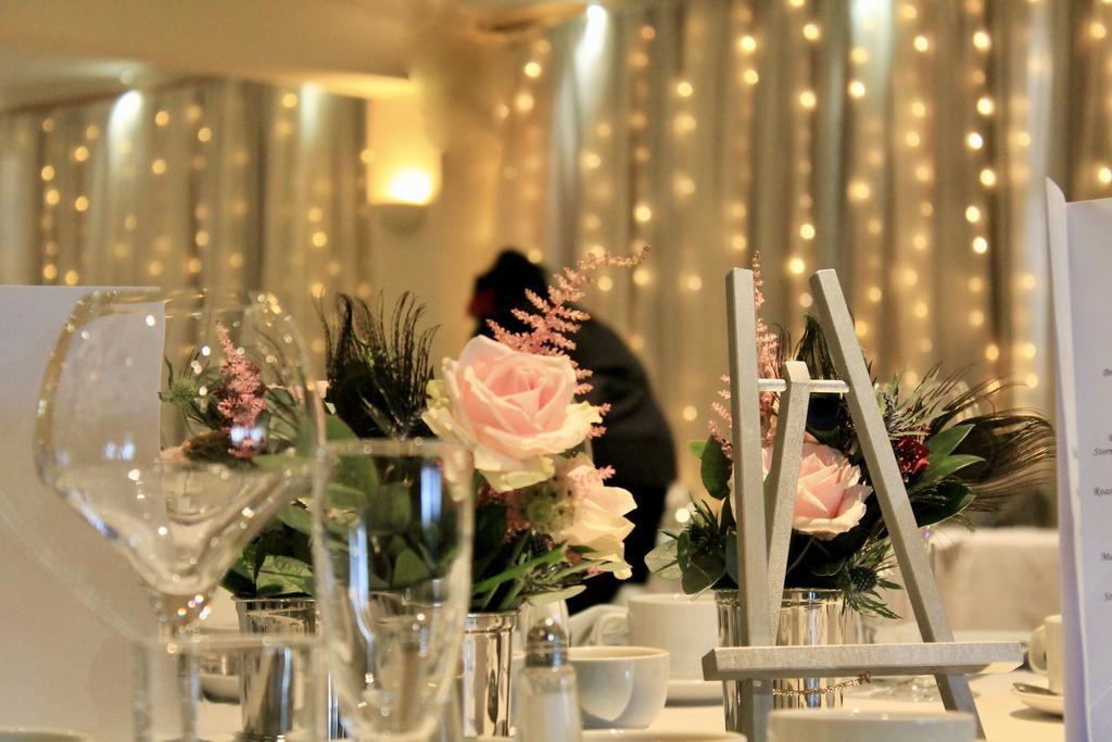 אינברנס The Waterside Hotel מראה חיצוני תמונה