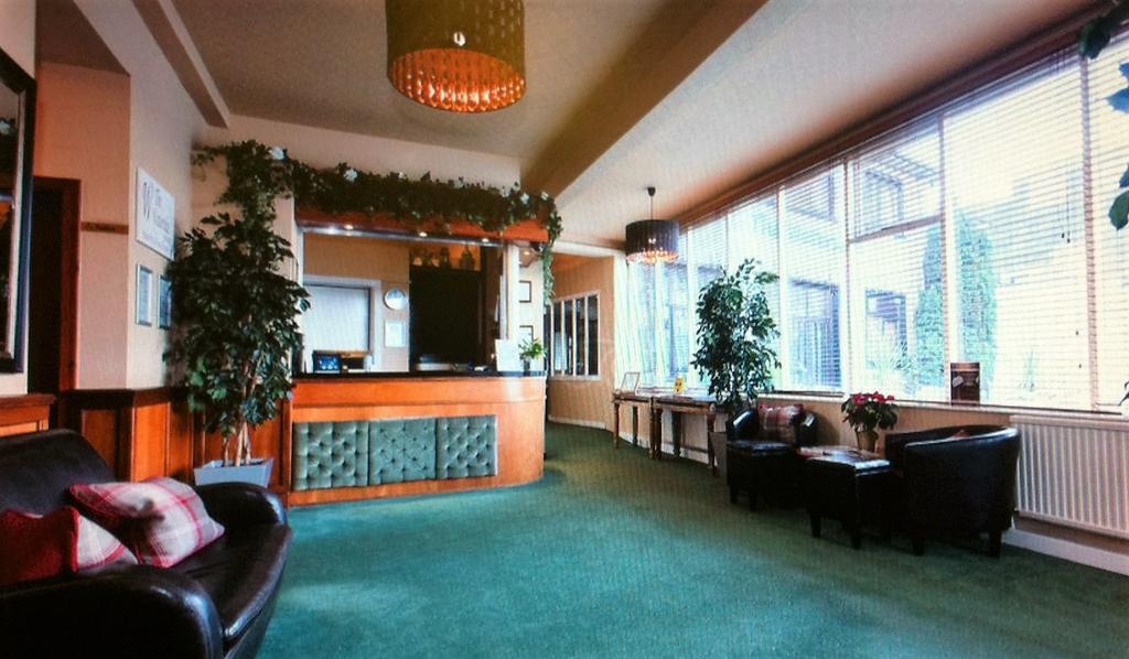 אינברנס The Waterside Hotel מראה חיצוני תמונה