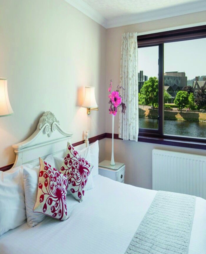 אינברנס The Waterside Hotel מראה חיצוני תמונה